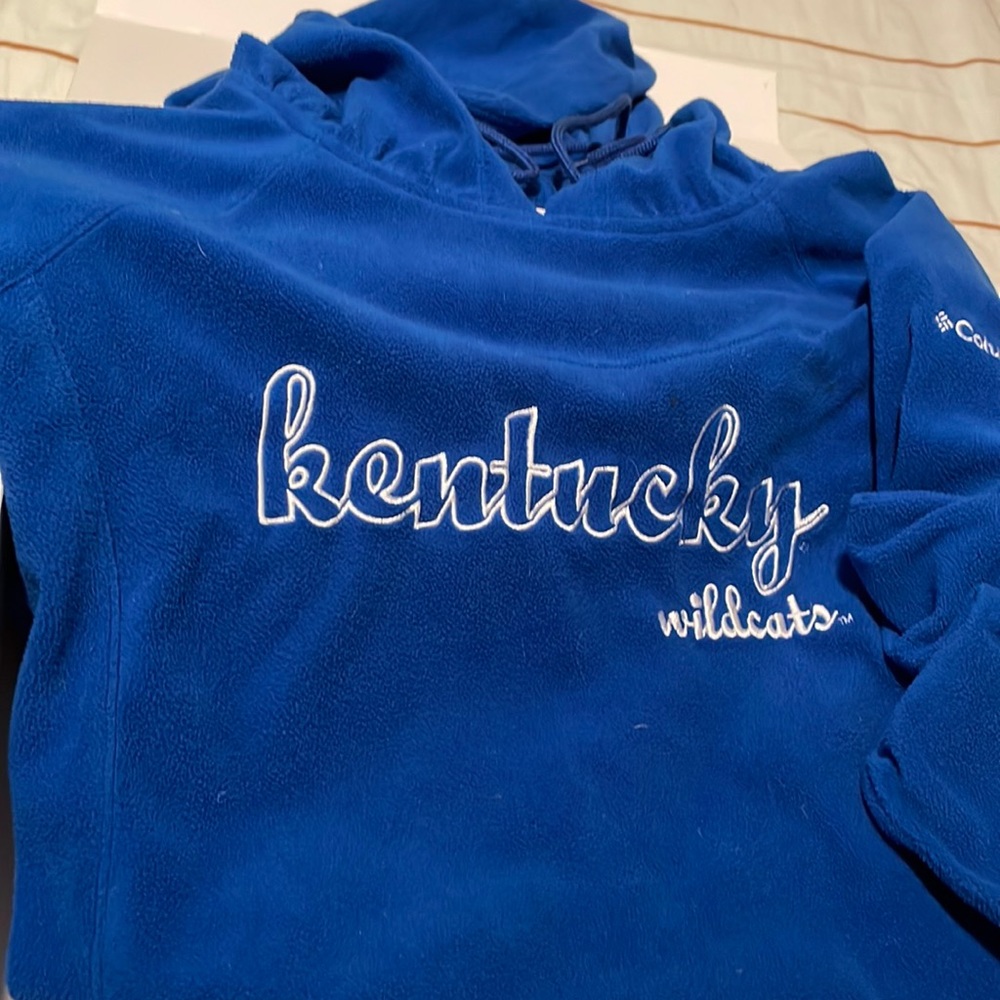 University of KY light weight spring fleece pullover hoodie